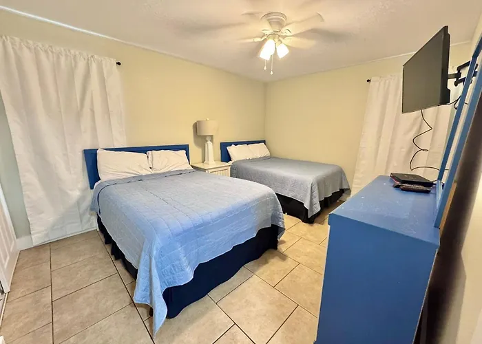 Gulf Front Corner Unit | 3br / 2ba | Stunning Views + Updated Interior Holiday home Gulf Shores