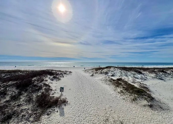 Gulf Front Corner Unit | 3br / 2ba | Stunning Views + Updated Interior