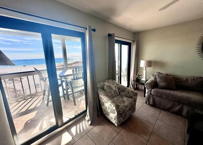 Gulf Front Corner Unit | 3br / 2ba | Stunning Views + Updated Interior Holiday home Gulf Shores